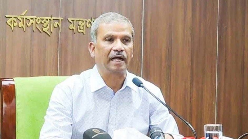 শেখ হাসিনার ক্যাশিয়ার ছিলেন ছোট বোন রেহানা: আসিফ নজরুল